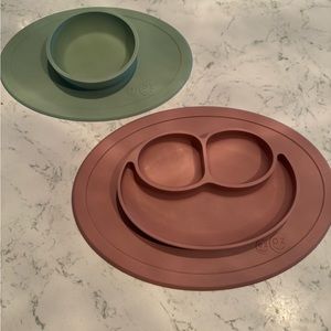 Ezpz set. Mini mat in blush and tiny bowl in sage.